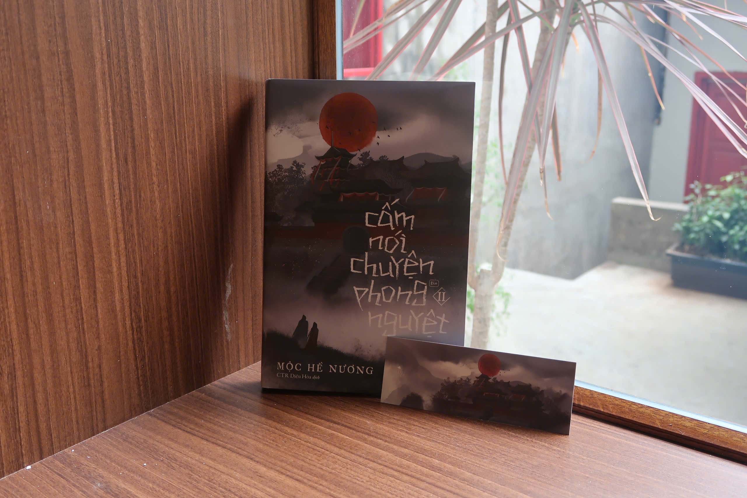 Bộ Cấm Nói Chuyện Phong Nguyệt - Tập 2 - Tặng Kèm Bookmark 2 Mặt Bồi Cứng + Standee - Ảnh 6